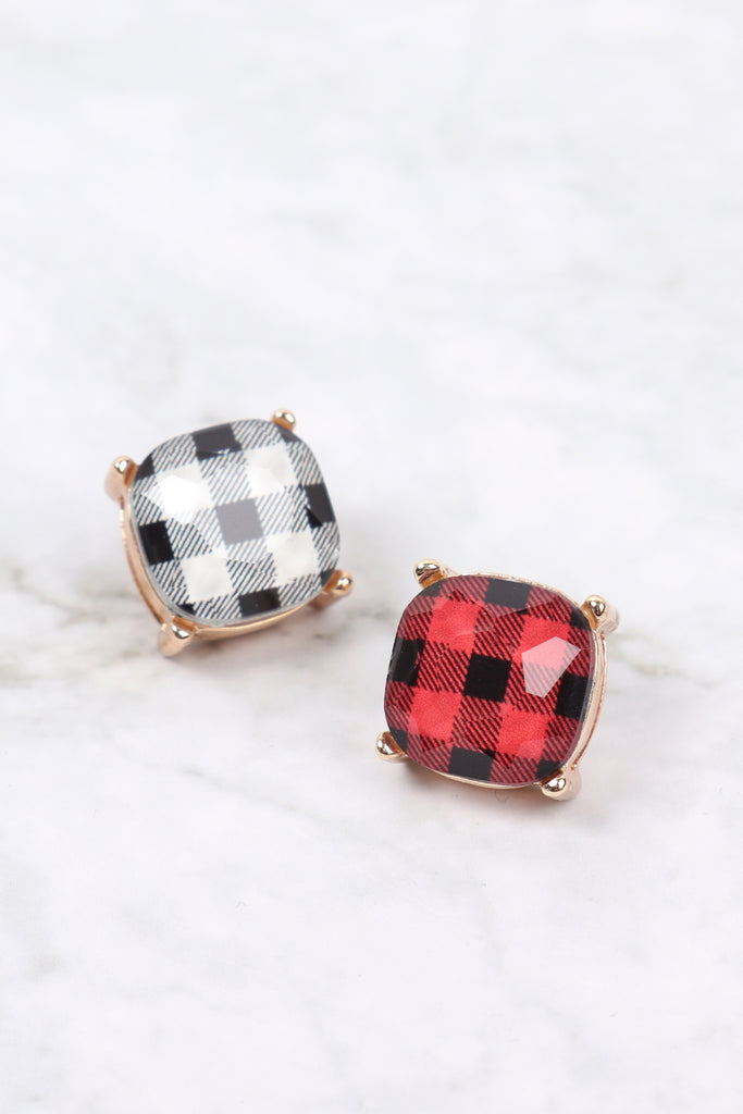 AE0088 - GLASS CUSHION POST EARRINGS