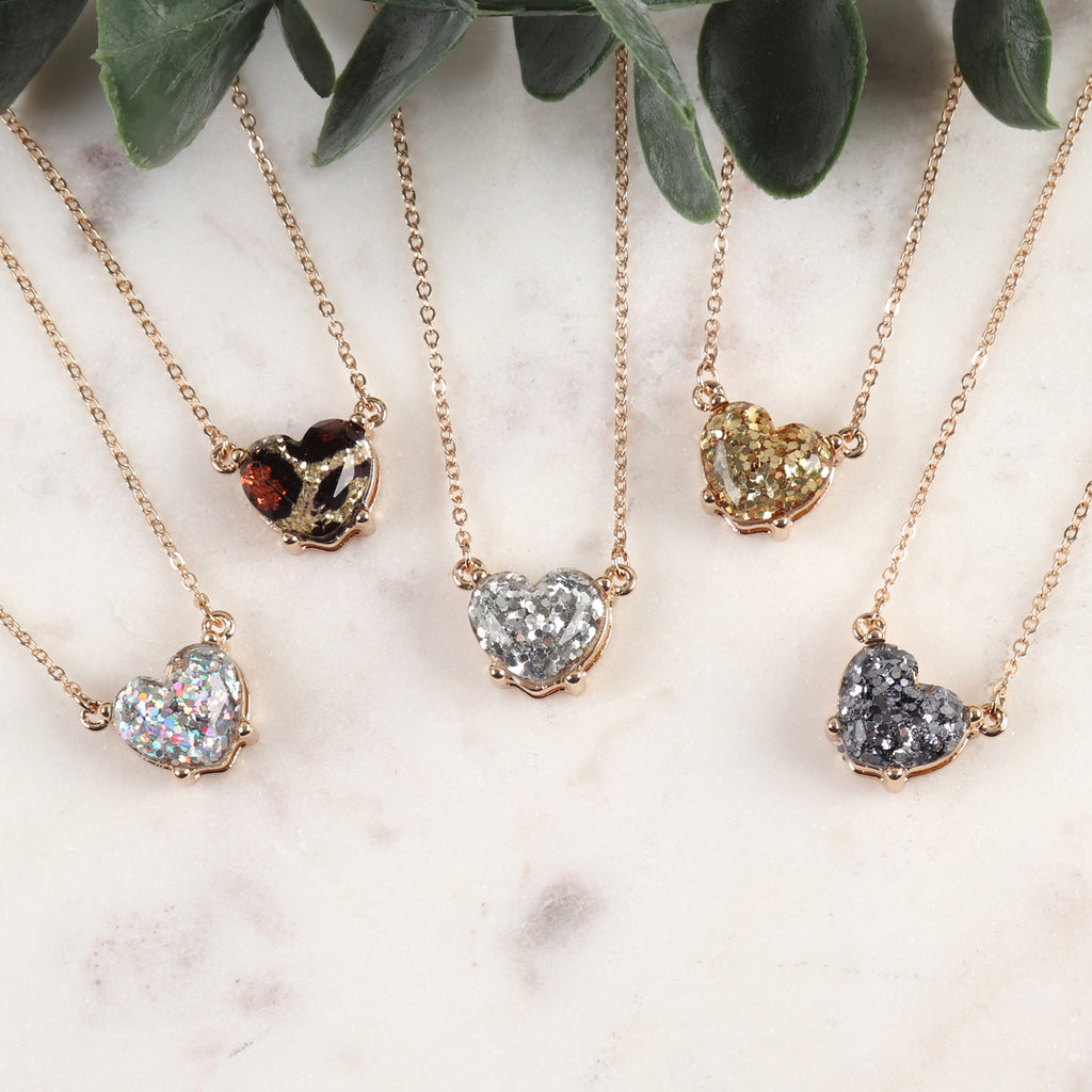 AN0105 - HEART GLITTER EPOXY NECKLACE