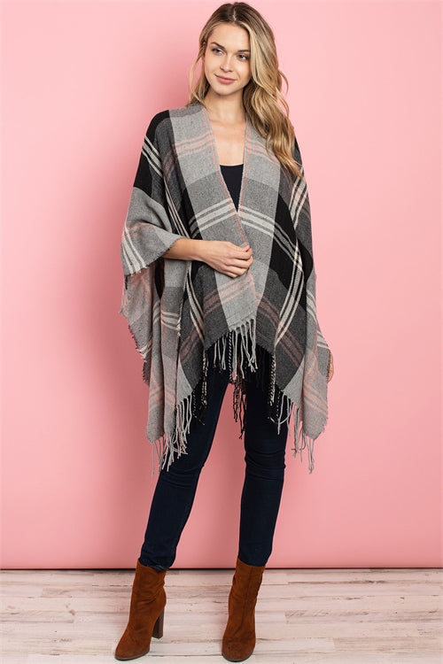 P4038 - BLACK GRAY CHECKERED FRINGE PONCHO