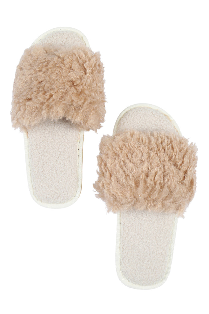 SOLID FUZZY SLIPPERS