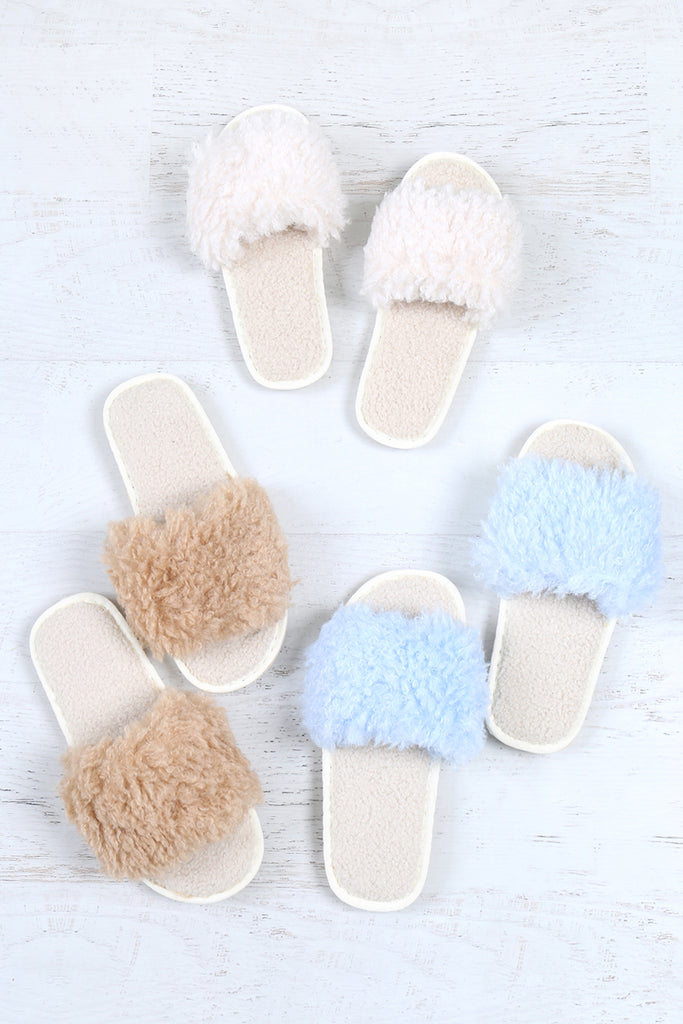 SOLID FUZZY SLIPPERS