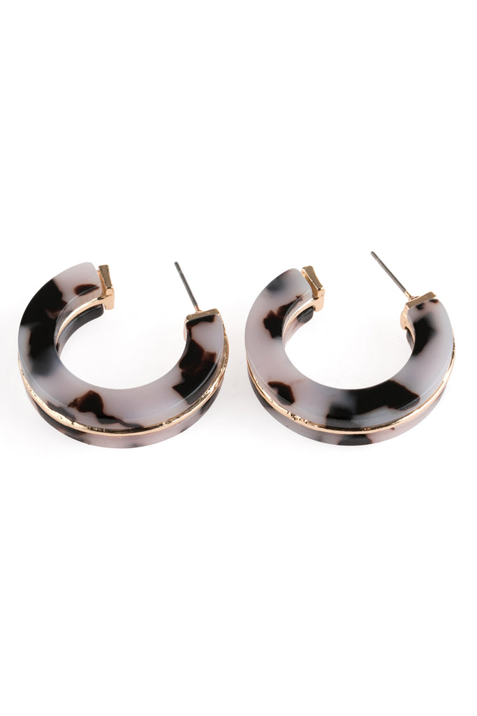 OPEN CIRCLE FACETED ACETATE EARRINGS