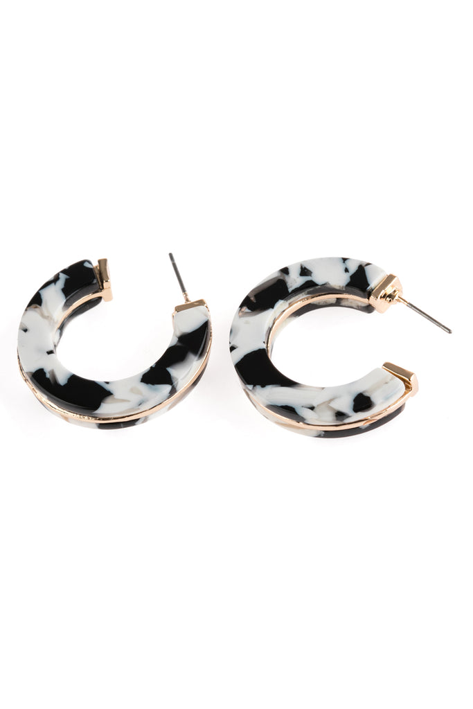 OPEN CIRCLE FACETED ACETATE EARRINGS