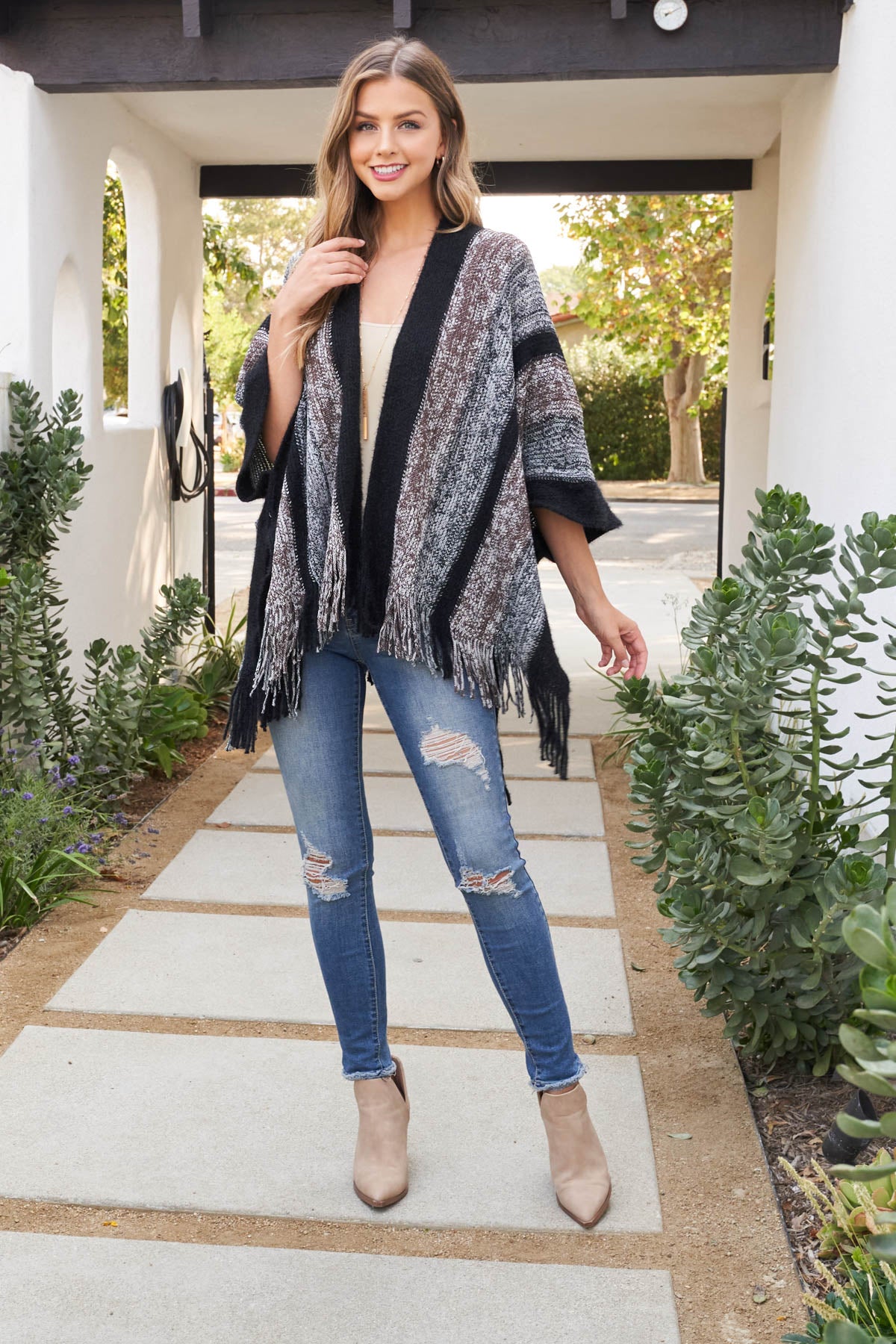 KNIT STRIPE FRINGE RUANA KIMONO – Riah Fashion