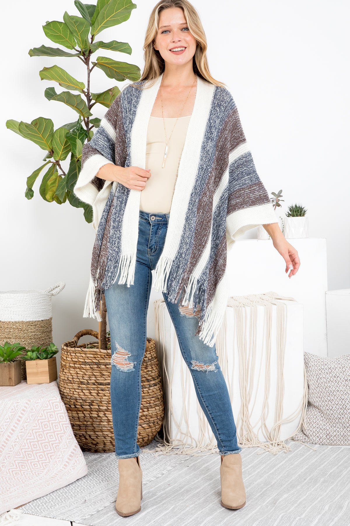 KNIT STRIPE FRINGE RUANA KIMONO – Riah Fashion