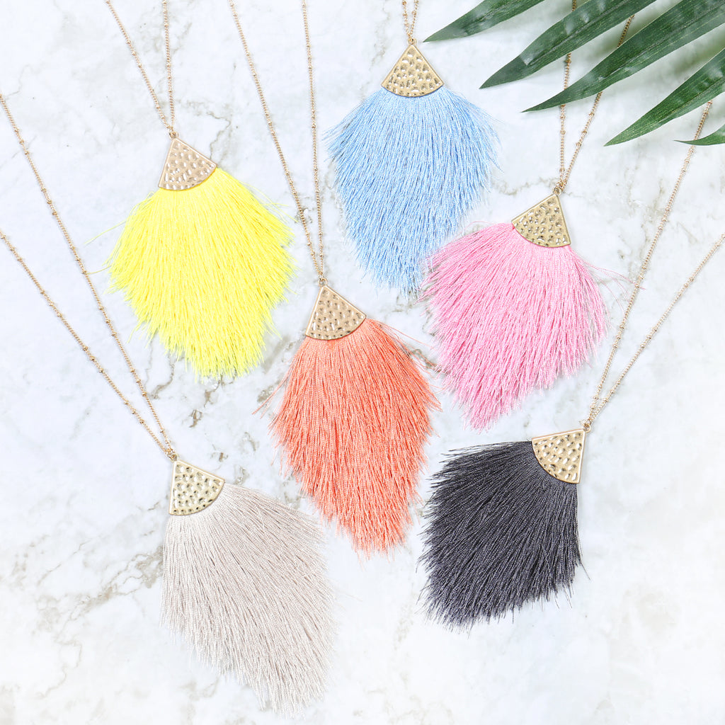 TASSEL PENDANT NECKLACE