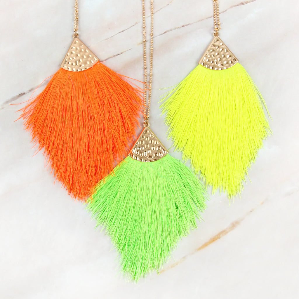 TASSEL PENDANT NECKLACE