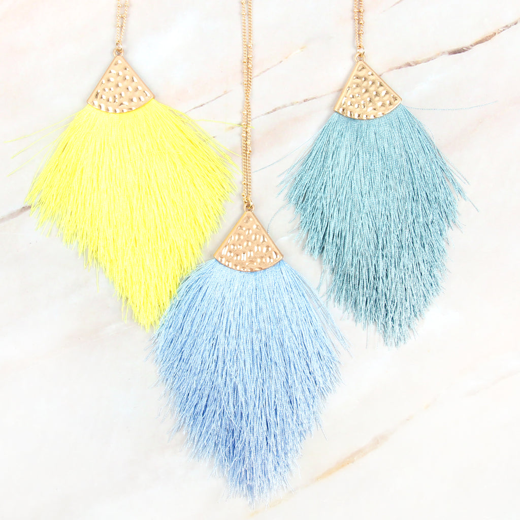 TASSEL PENDANT NECKLACE