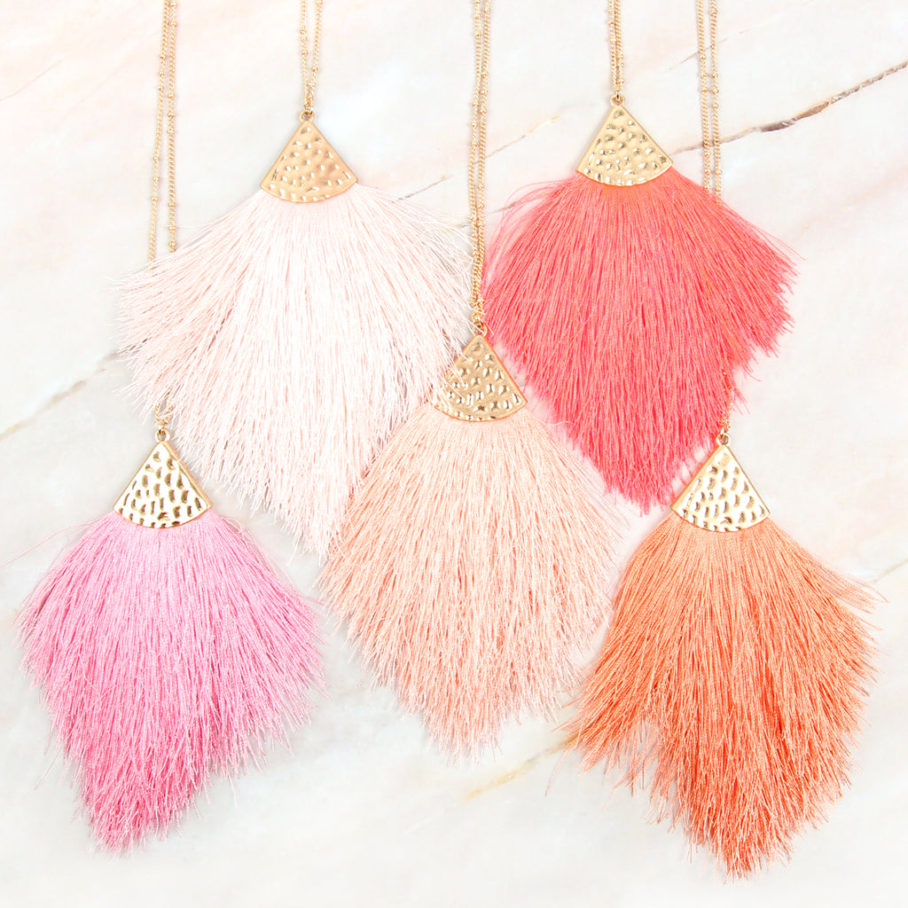 TASSEL PENDANT NECKLACE