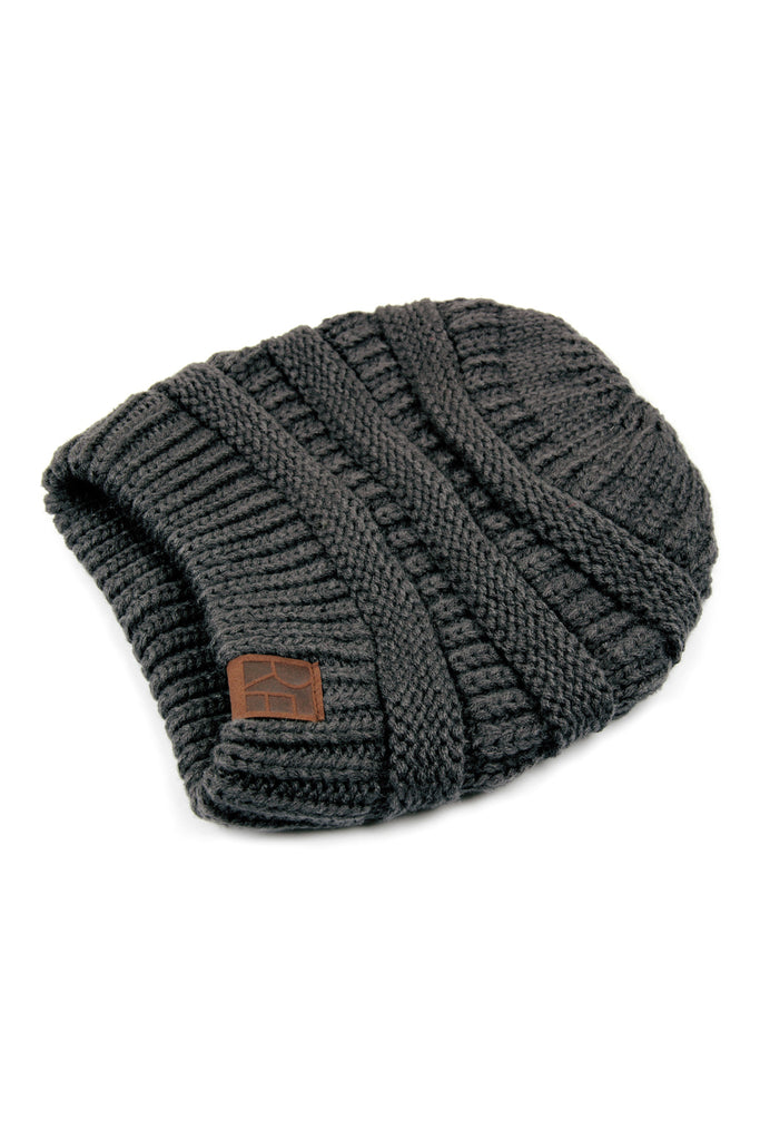 KNITTED BEANIE