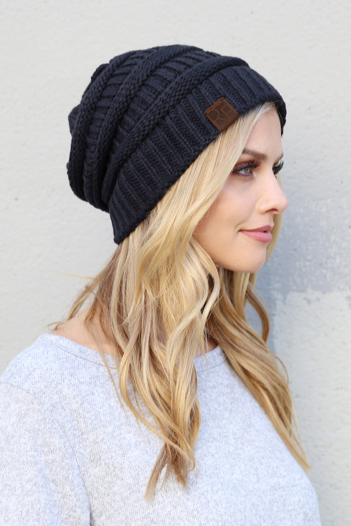 KNITTED BEANIE