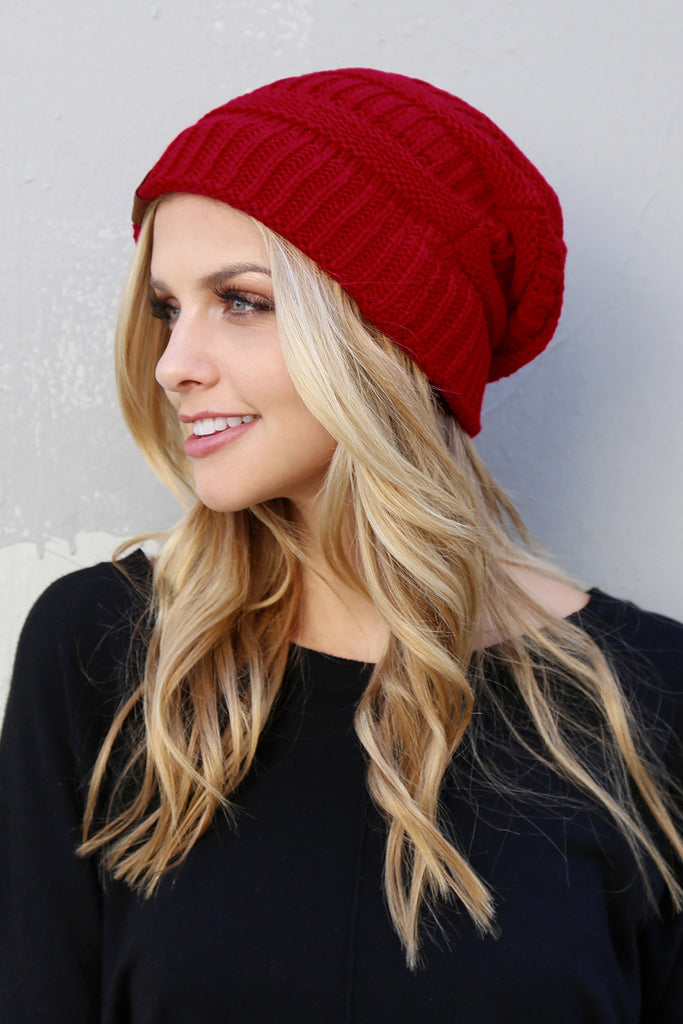 KNITTED BEANIE