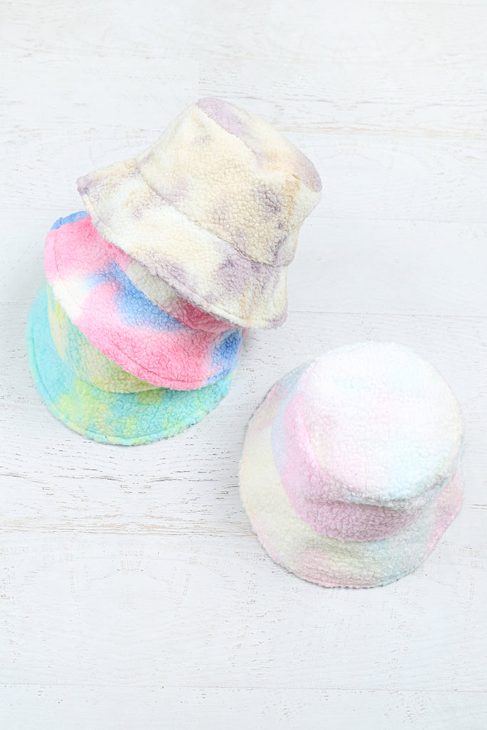 TIE DYE FUZZY FLEECE BUCKET HAT