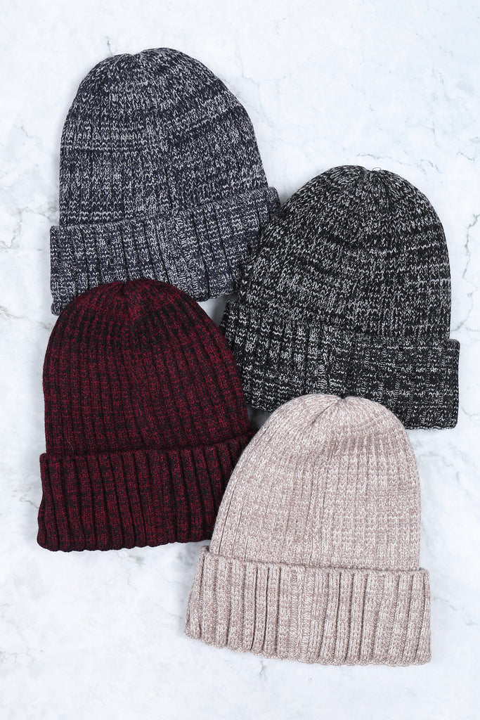 PLAIN KNITTED BEANIE