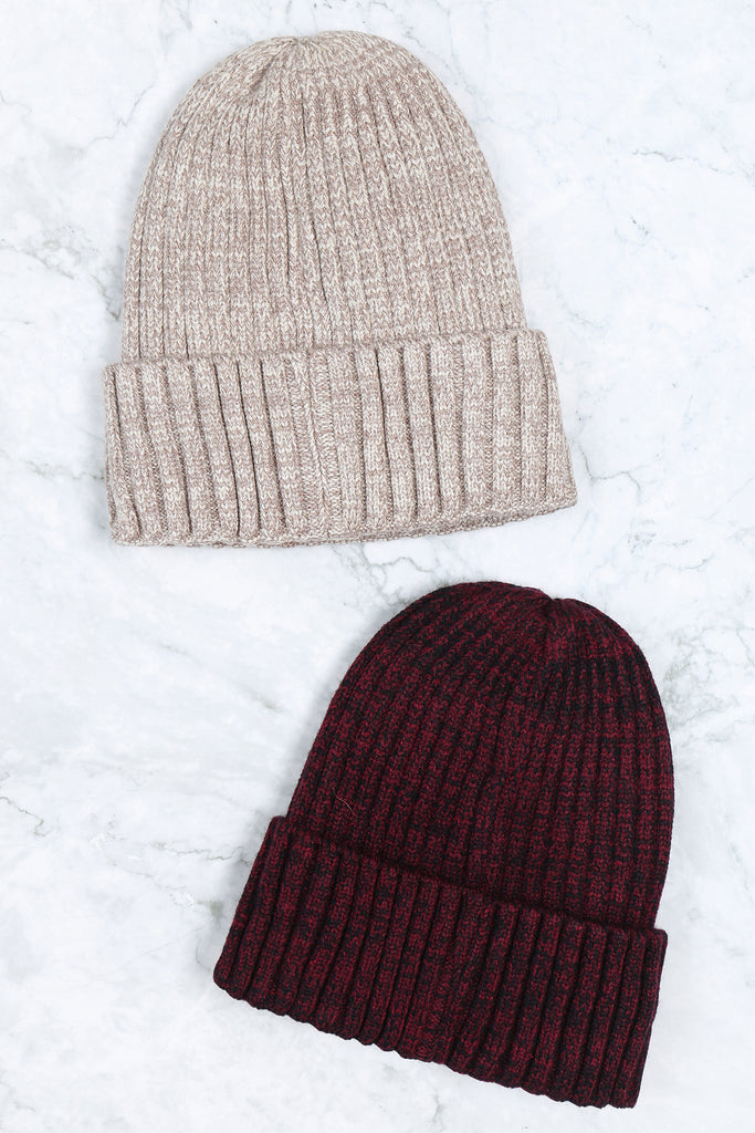 PLAIN KNITTED BEANIE