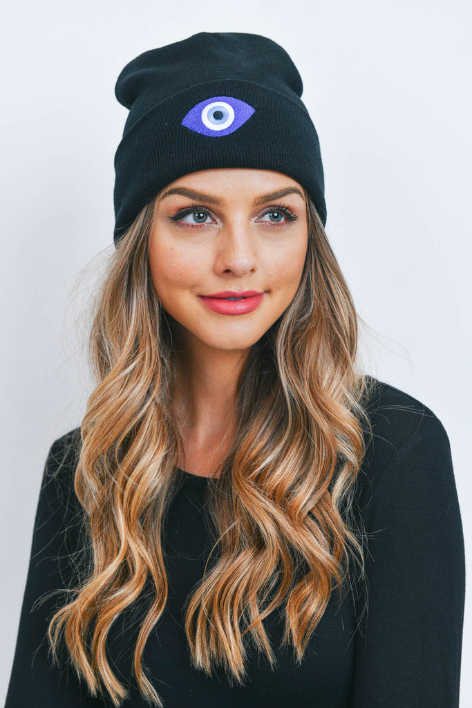 KNITTED BEANIE WTIH EVIL EYE