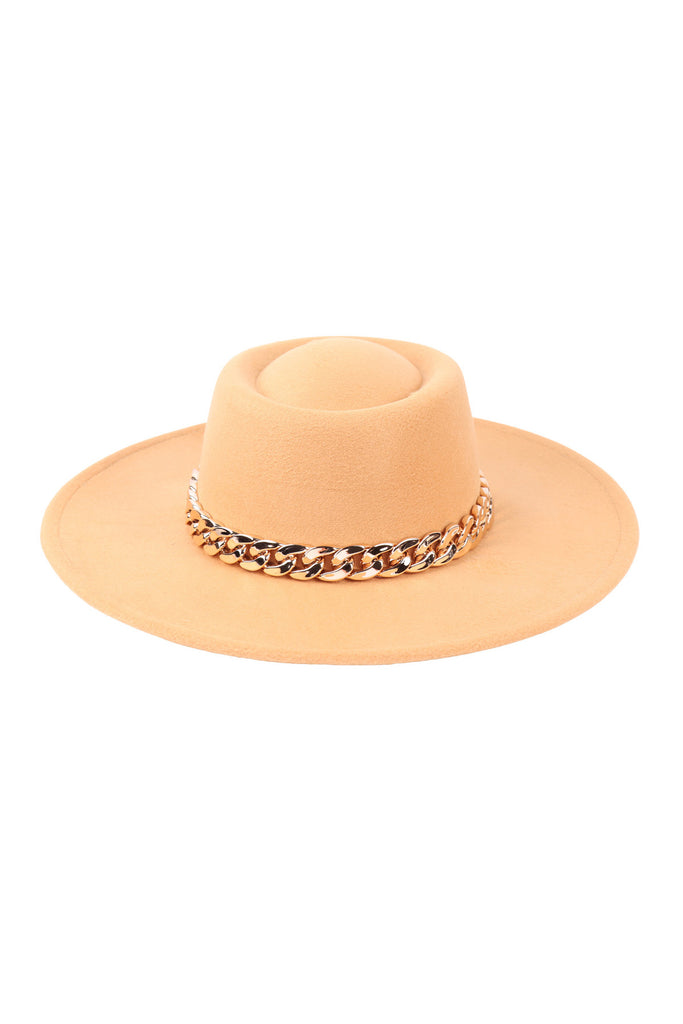 FELT BRIM FASHION HAT W/ CHAIN ACCENT