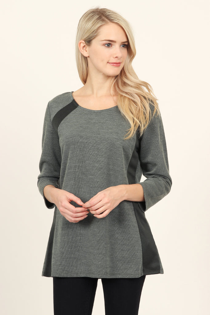 Side Accented Round Neck Classic Top