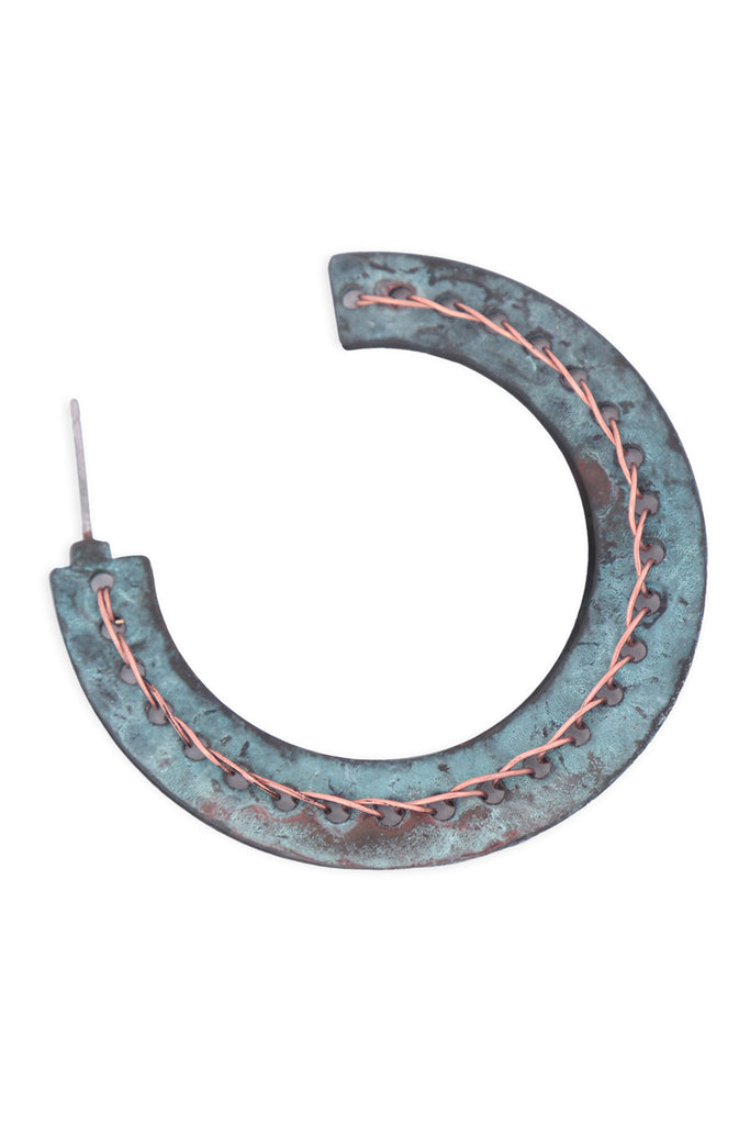 ME3135 - STITCH HAMMERED HOOP EARRINGS