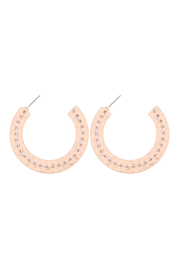 ME3135 - STITCH HAMMERED HOOP EARRINGS