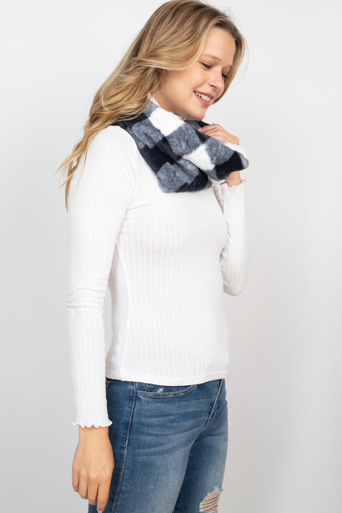 BLACK BUFFALO PLAID TWIST INFINITY SCARF