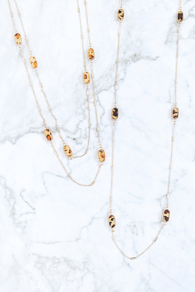 OVAL BEAD LEOPARD PRINT STATIONARY NECKLACE