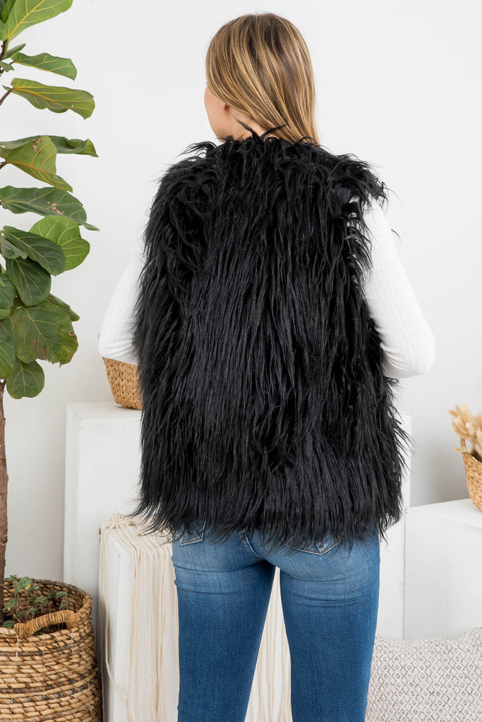 PN303X004G - BLACK LONG FUZZY FUR VEST