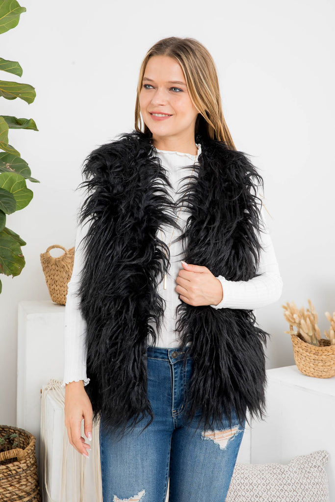 PN303X004G - BLACK LONG FUZZY FUR VEST