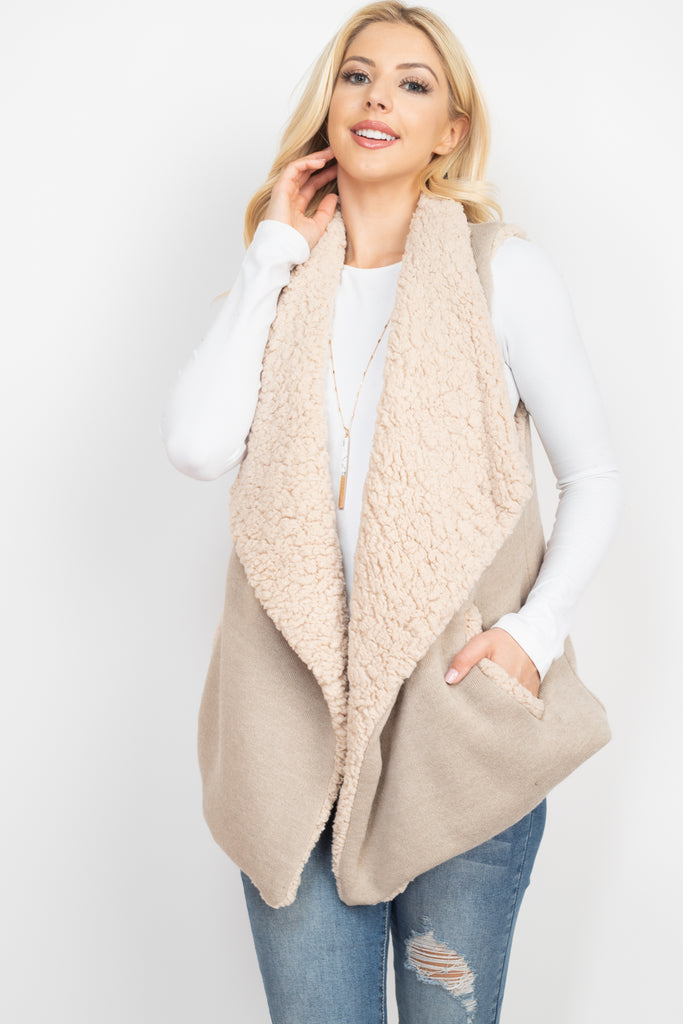 SC336X004G4 - KNITTED RUFFLE RUANA WRAP SCARF
