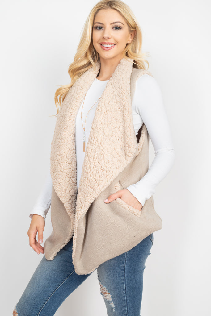 SC336X004G4 - KNITTED RUFFLE RUANA WRAP SCARF