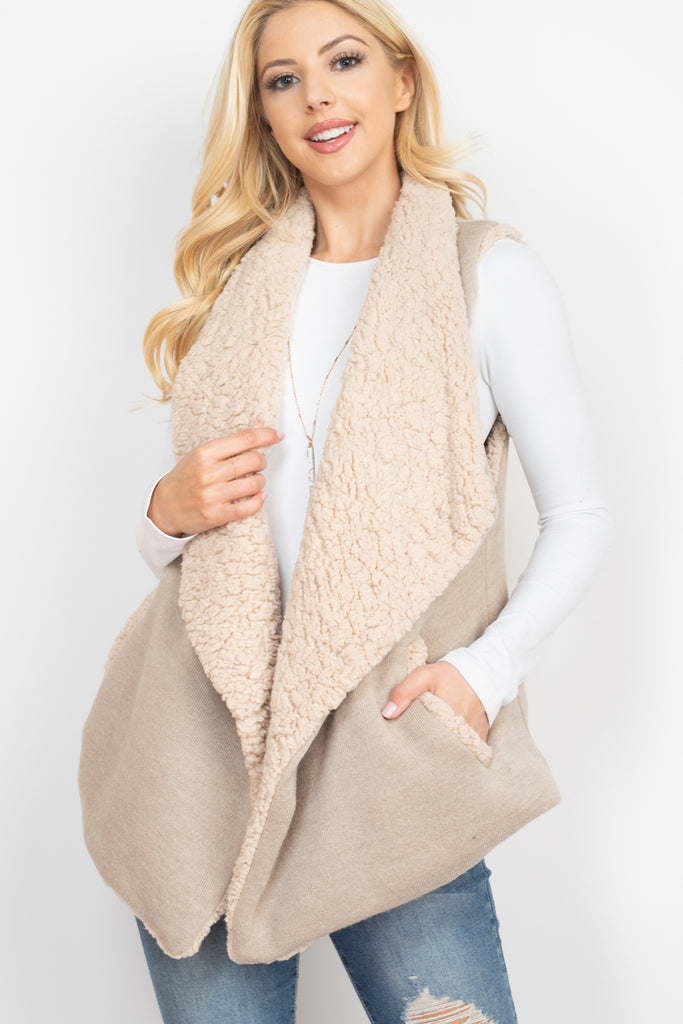 SC336X004G4 - KNITTED RUFFLE RUANA WRAP SCARF