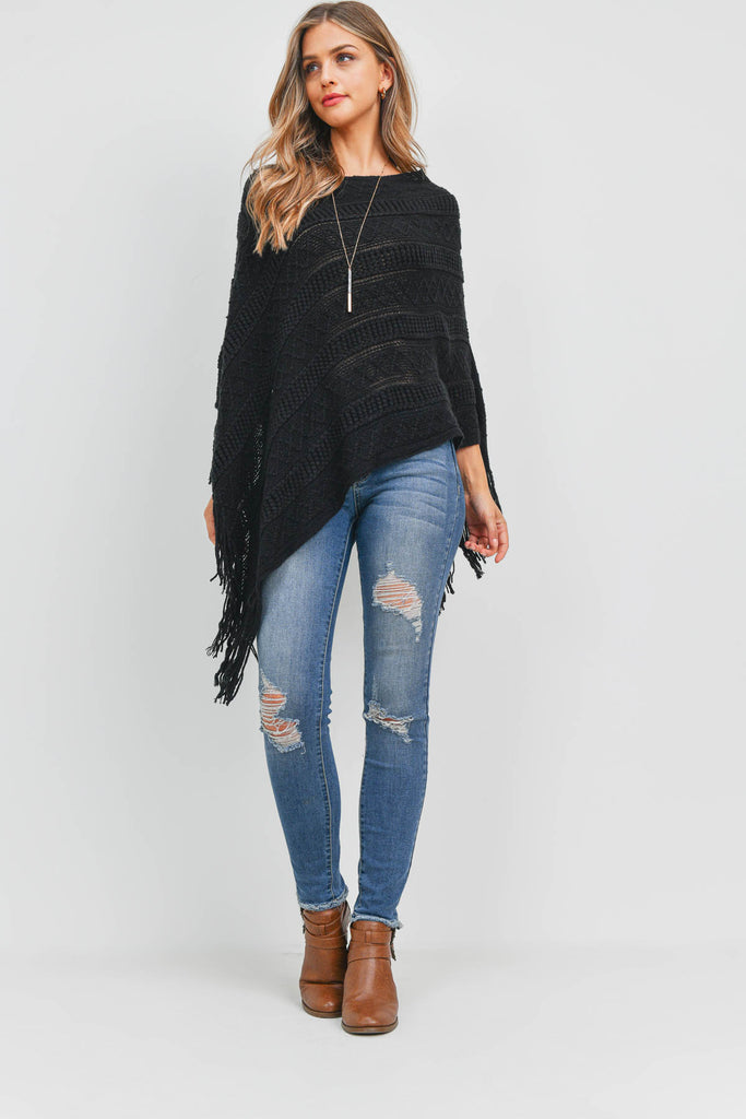PN397X002G - BLACK KNITTED PATTERN FRINGE PONCHO