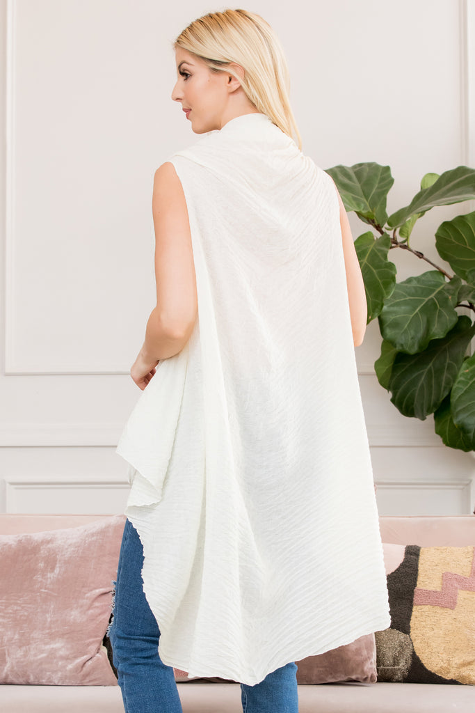 PN439X003LB - WHITE SLEEVELESS KIMONO VEST