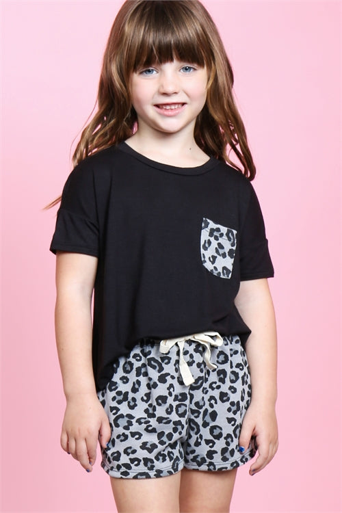 Toddler Girls Two Toned Top Leopard Pocket And Shorts Set With Self Tie