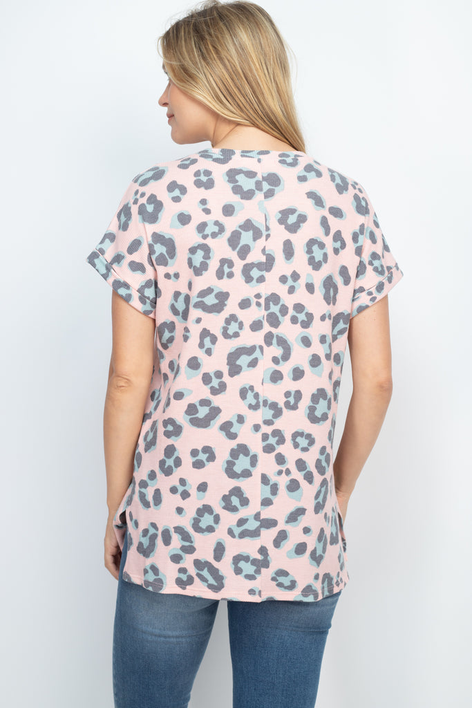 Rolled Sleeve Leopard Thermo Top