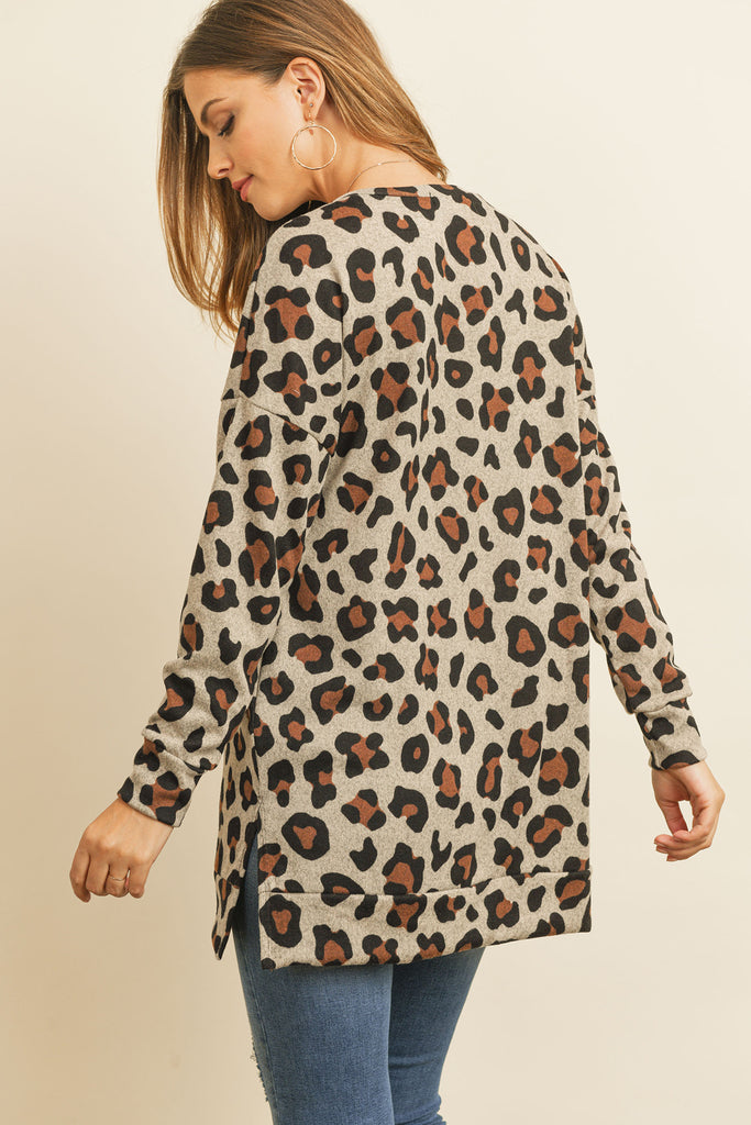 Long Sleeved Leopard Oversized Sweatshirt