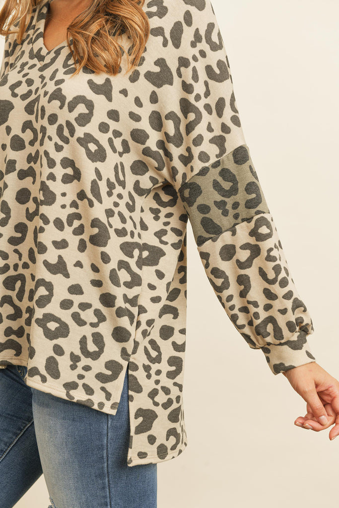 Leopard Puff Sleeved Contrast Long Back Hem Top With Side Slit