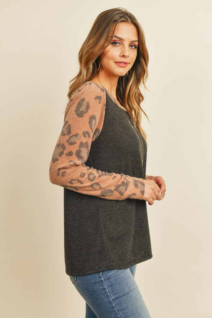 Leopard Contrast Solid Hacci Brushed Raglan Top