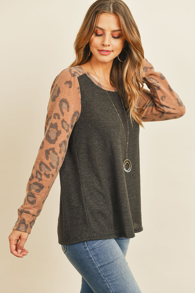 Leopard Contrast Solid Hacci Brushed Raglan Top