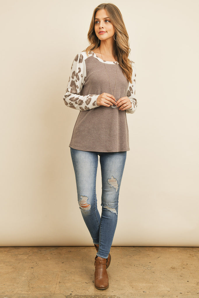 Leopard Contrast Solid Hacci Brushed Raglan Top