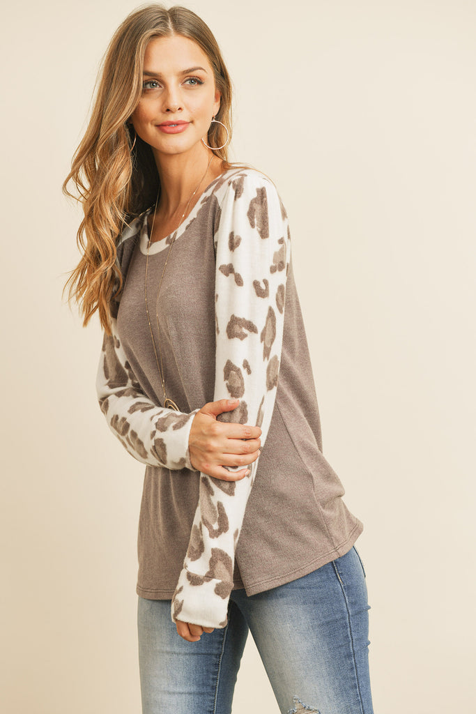 Leopard Contrast Solid Hacci Brushed Raglan Top