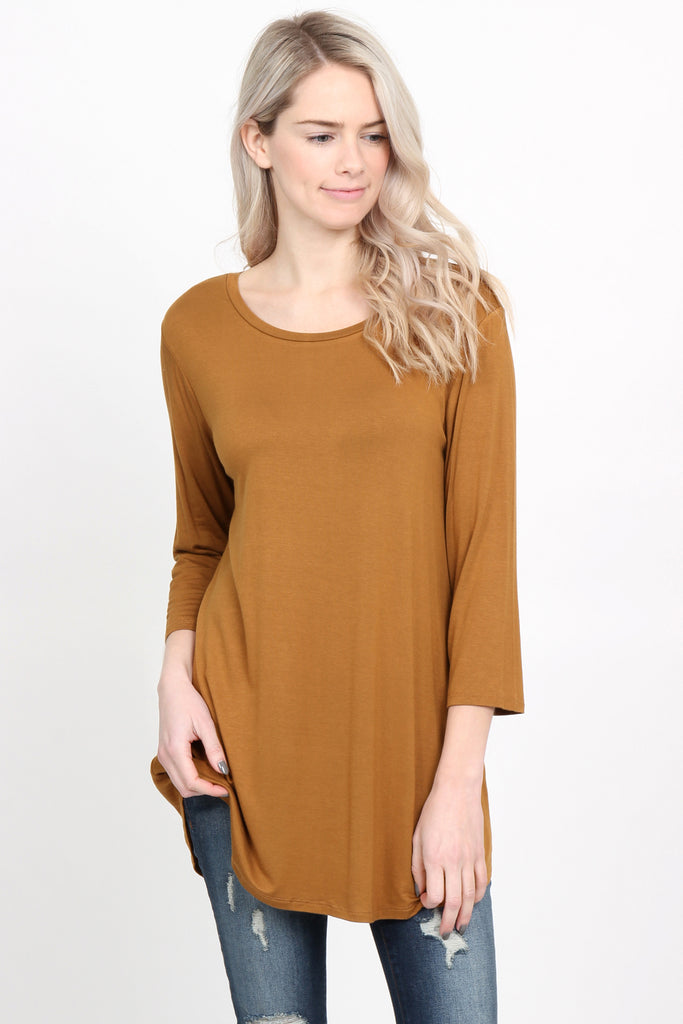 Premium 3/4 Sleeve Dolphin Hem Top