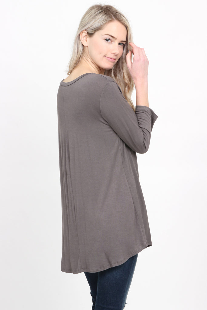 Premium 3/4 Sleeve Dolphin Hem Top