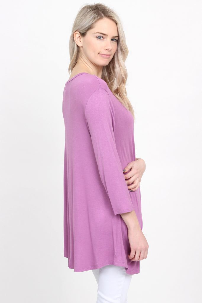 Premium 3/4 Sleeve Dolphin Hem Top