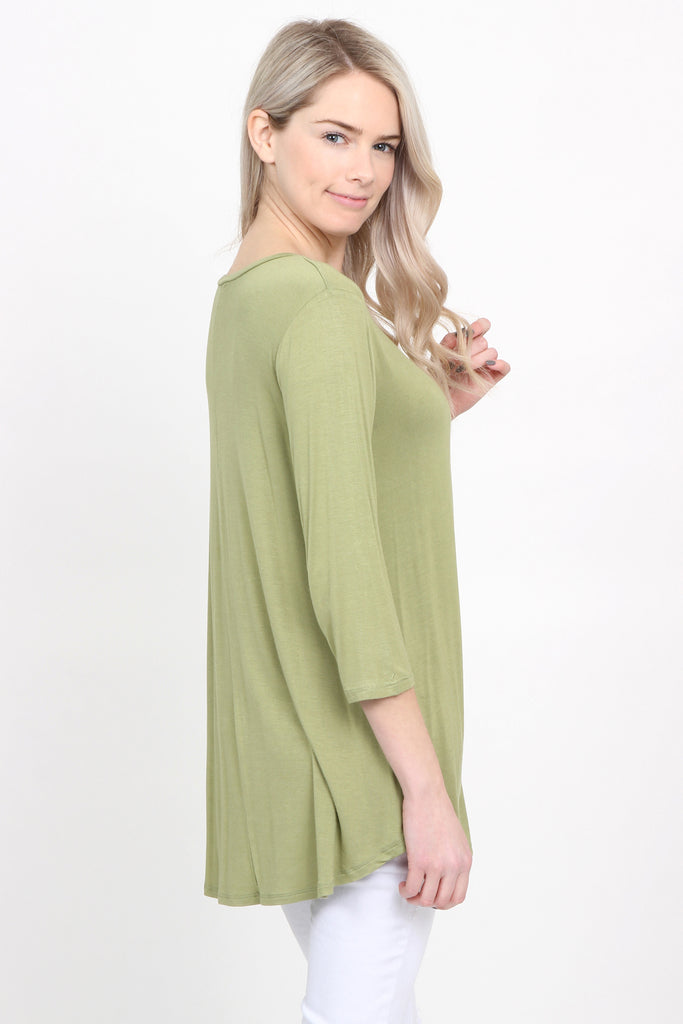 Premium 3/4 Sleeve Dolphin Hem Top