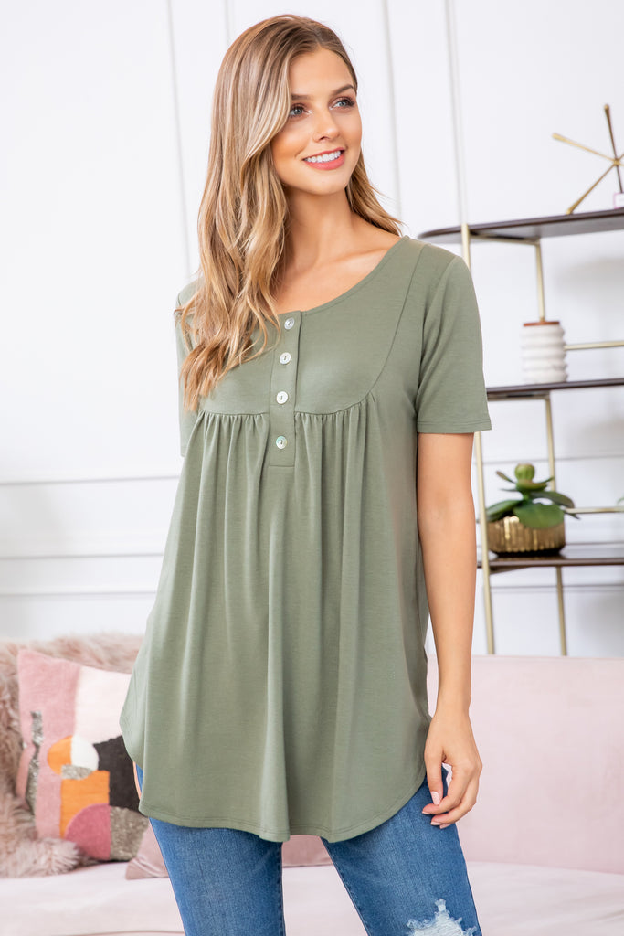 Short Sleeve Dolphin Hem Shell Button Top