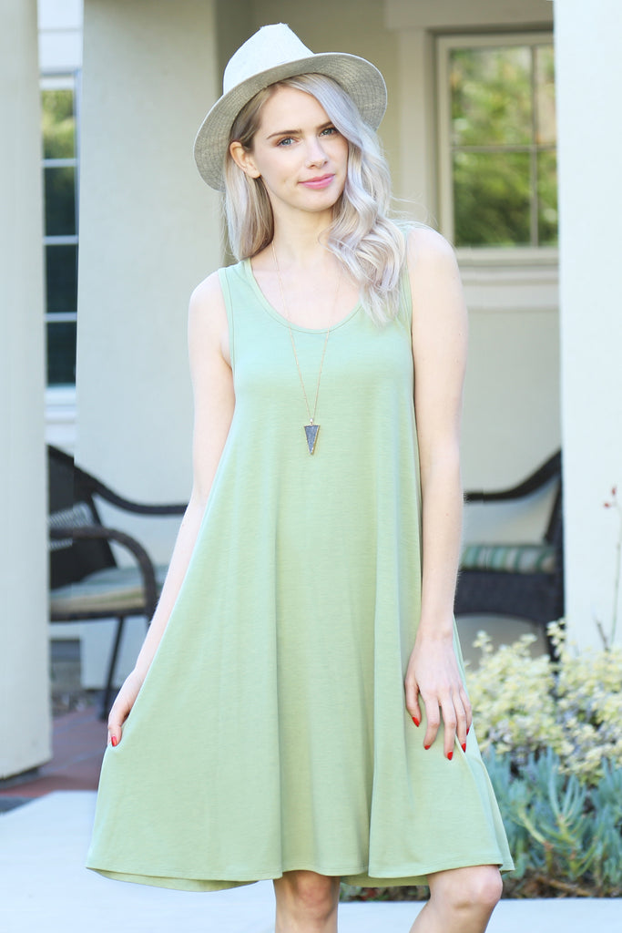 Sleeveles Flared Pocket Dress