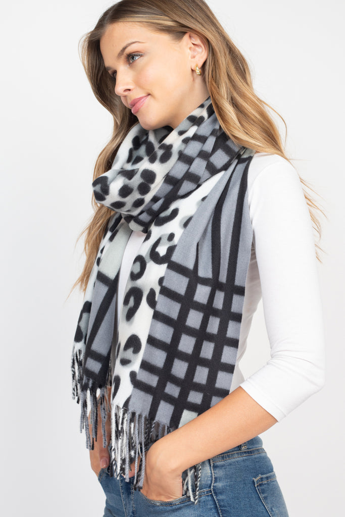 S5020 - LEOPARD PRINT DUAL DESIGN FRINGE WOMEN'S SCARF