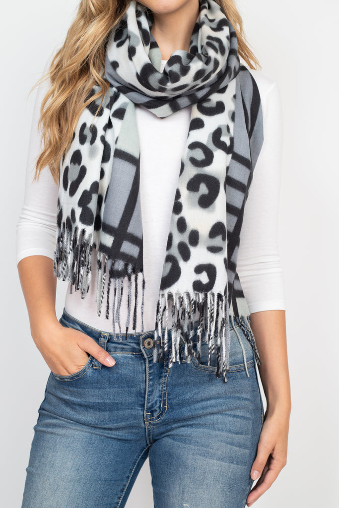 S5020 - LEOPARD PRINT DUAL DESIGN FRINGE WOMEN'S SCARF